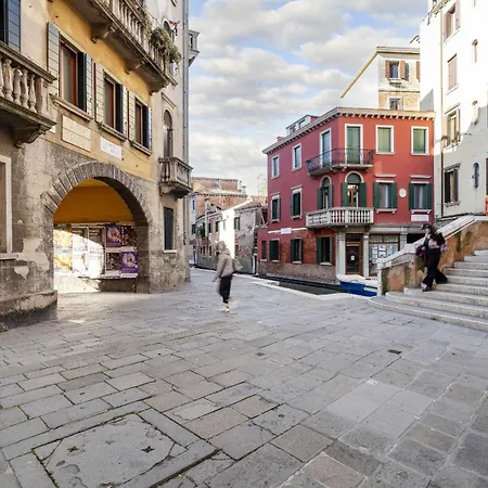 Apartment Santa Lucia Canal View By Wonderful Italy Venice